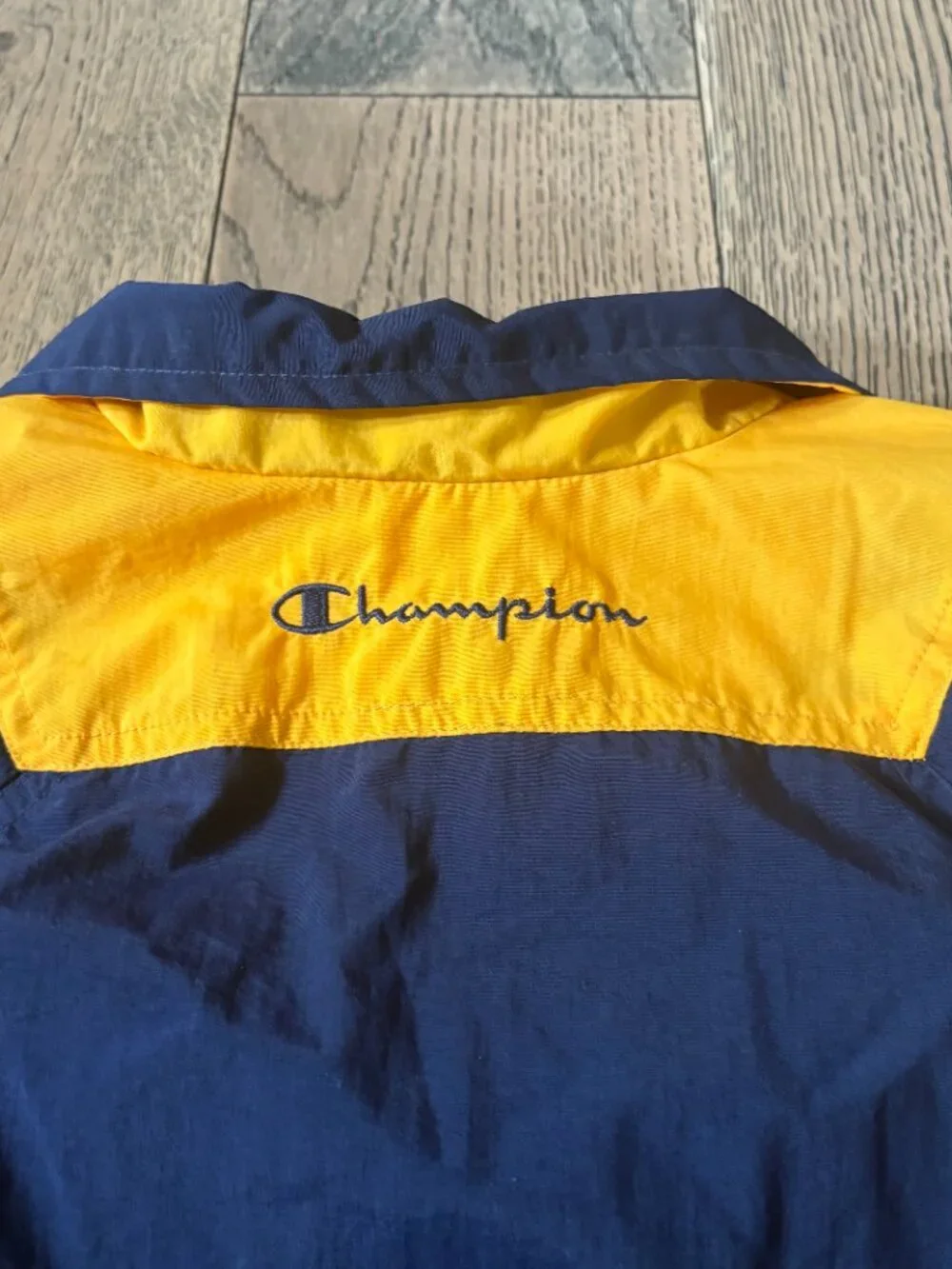 Vintage Champion UCLA Bruins Zip Up Jacket Men's Medium Blue Gold Windbreaker